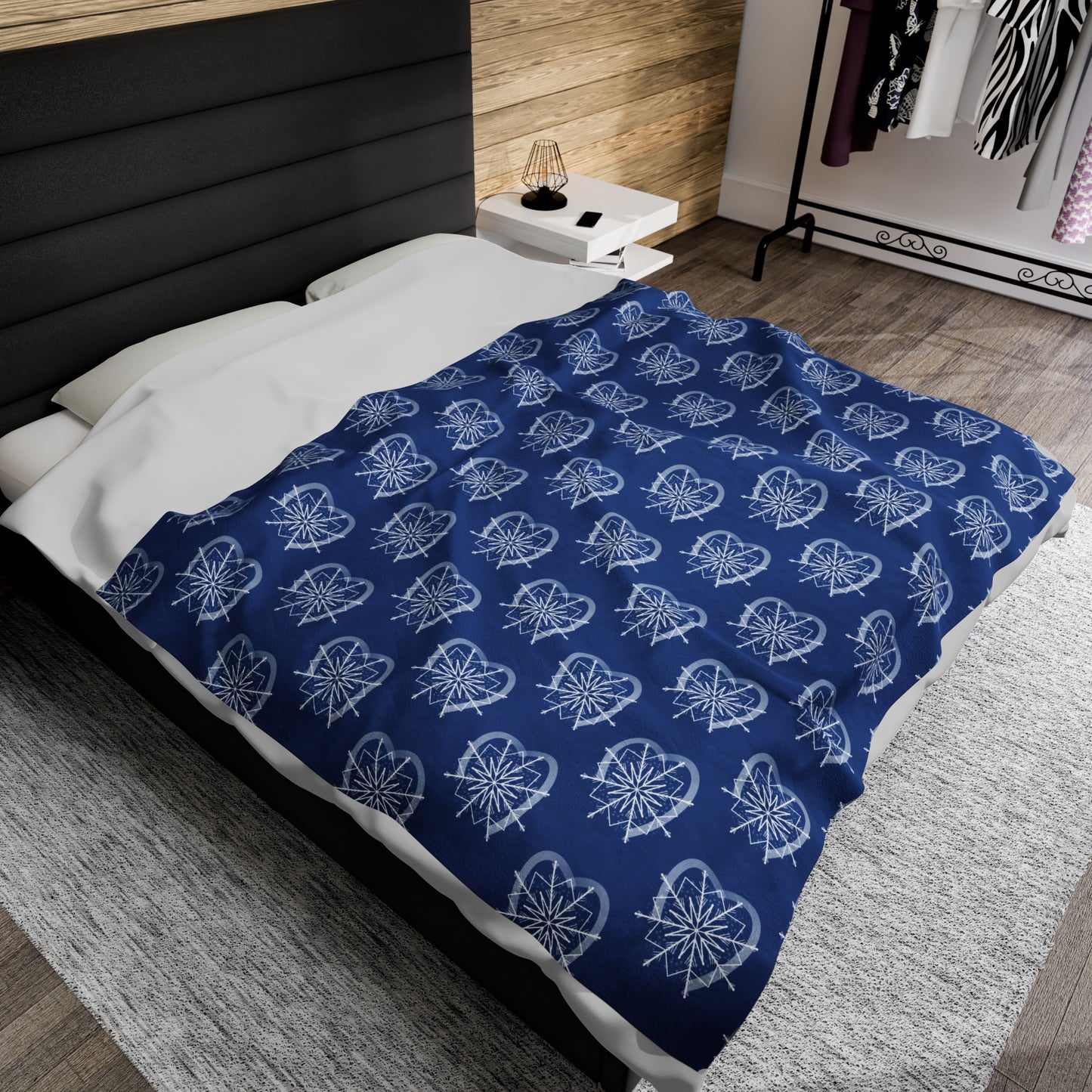 Love & Frost - Dark Blue Velveteen Plush Blanket